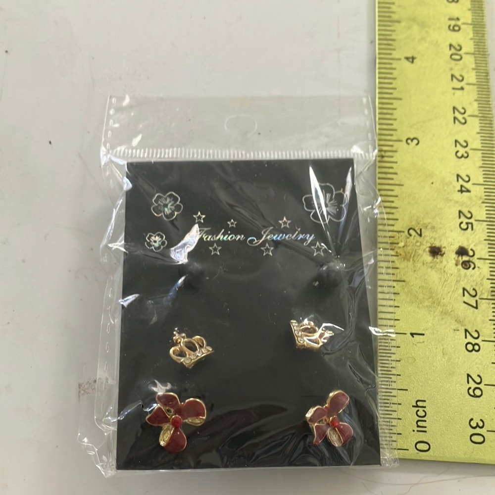 Fashion Jewelry Gold and Red Flower Earrings Set